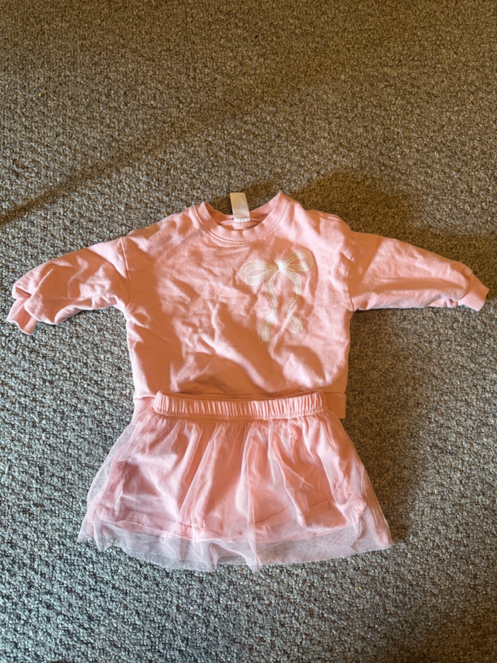 Size 18 month baby/toddler girl 2 piece sets bundle (target, Cat&Jack, Carter’s)